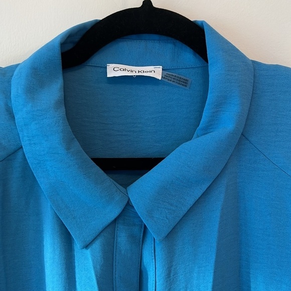 Calvin Klein Blouse Blue - Picture 4 of 7
